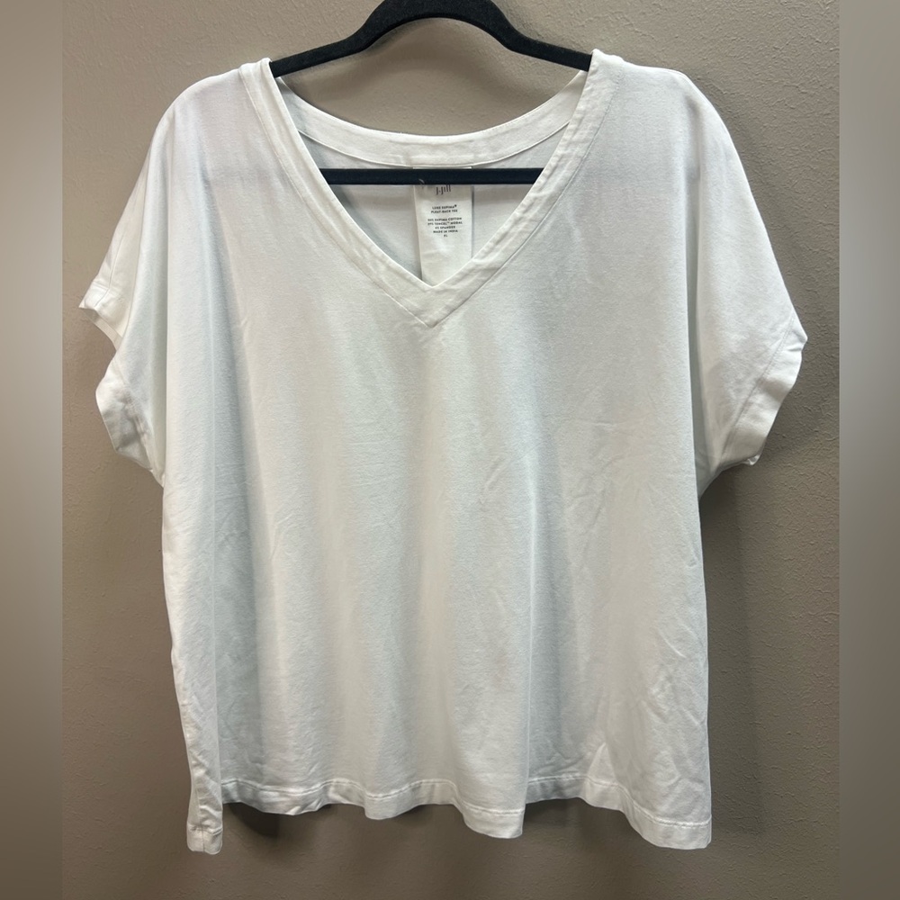 J Jill Women's White Supima Cotton, Pleat Back,V-Neck Top. Size XL